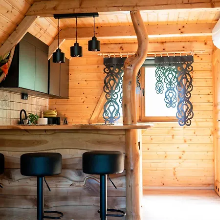 Dom wakacyjny Za Księżycem - Azyl Z Balią, Kominkiem I Prywatnym Ogrodem, *