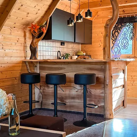 Za Księżycem - Azyl Z Balią, Kominkiem I Prywatnym Ogrodem, Dom wakacyjny Ustroń