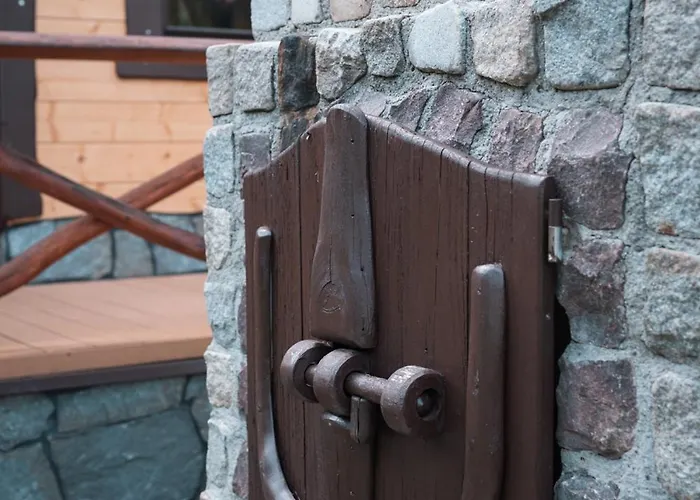 Prázdninový dům Za Ksiezycem - Azyl Z Balia, Kominkiem I Prywatnym Ogrodem, Ustroň