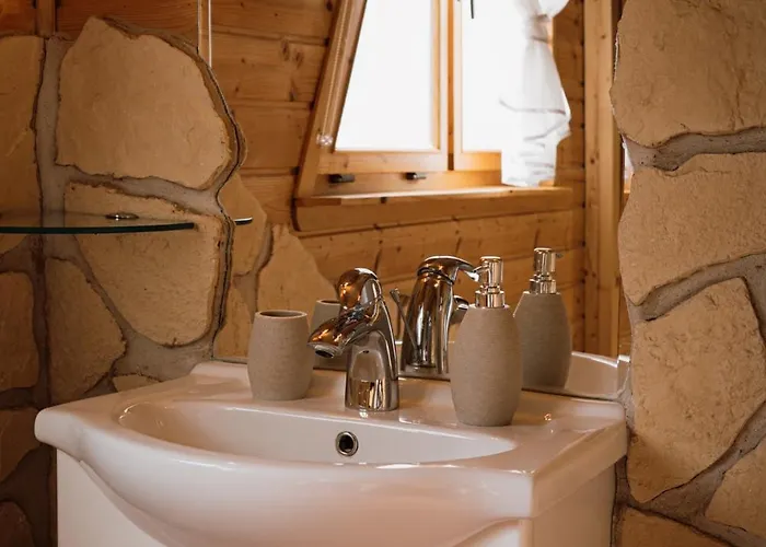 Za Ksiezycem - Azyl Z Balia, Kominkiem I Prywatnym Ogrodem, Prázdninový dům Ustroň